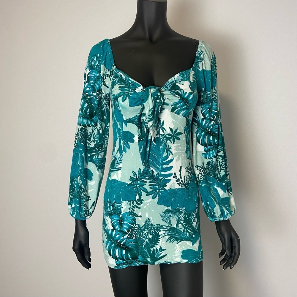 226. Guess tropical print long sleeve twist dress mini